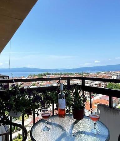 Stunning Lake And Mountain Views - Velkoski Apartments Ohrida Exterior foto