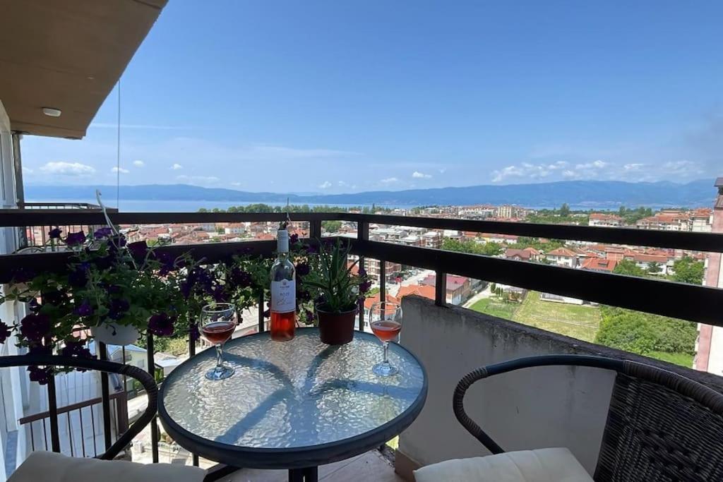 Stunning Lake And Mountain Views - Velkoski Apartments Ohrida Exterior foto